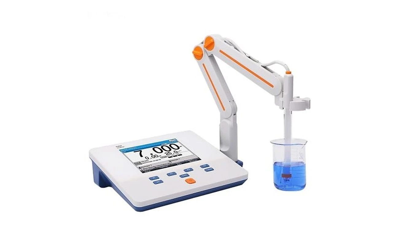 PH400F benchtop pH meter with 5.7-inch display